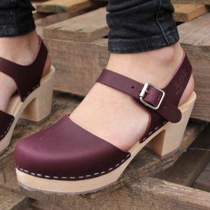 Lotta From Stockholm Highwood Aubergine Leather Clogs